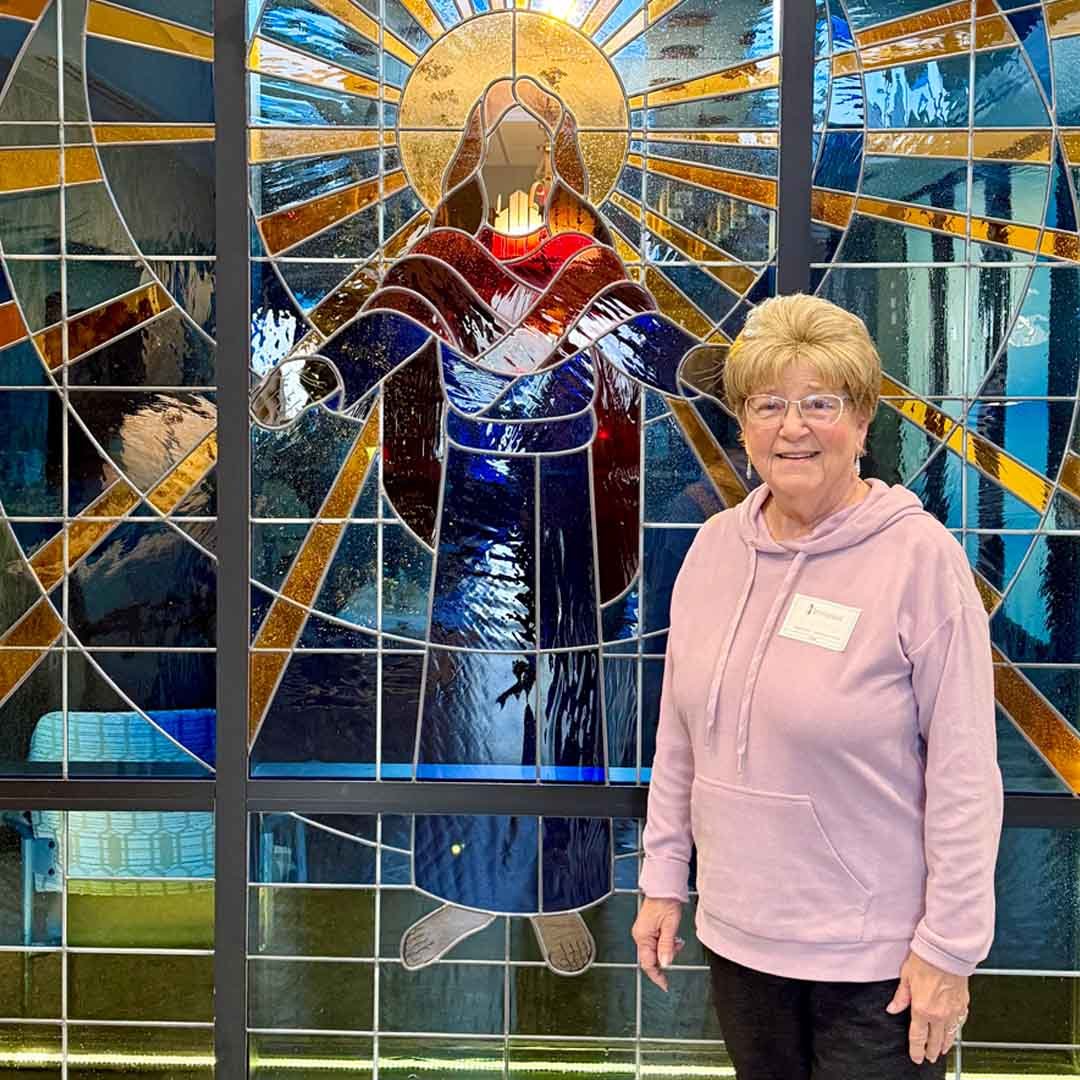 A volunteer at an Immanuel community.