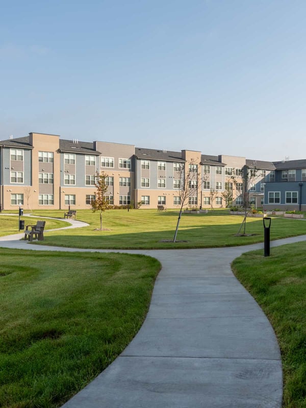 View of the walking trails and gardens at Graceview Courtyard