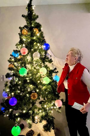 employee-news-blue-xmas-gvc-1-960x1440