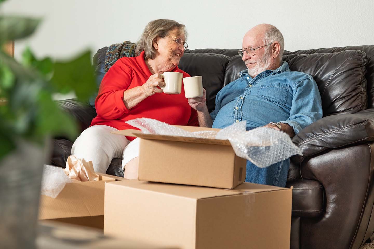stock_older_adults_packing_1440x960